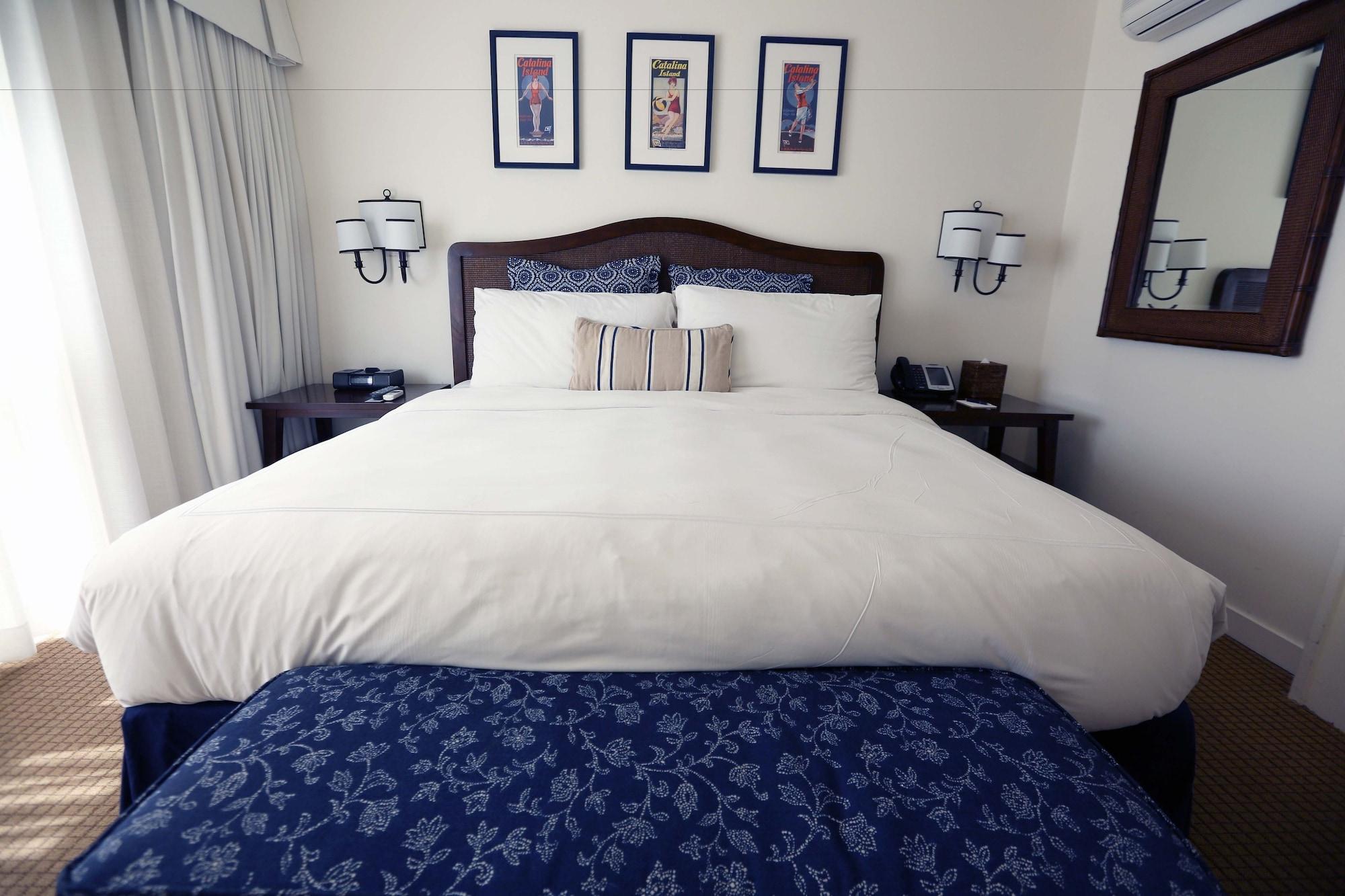Pavilion Hotel Авалон Екстериор снимка